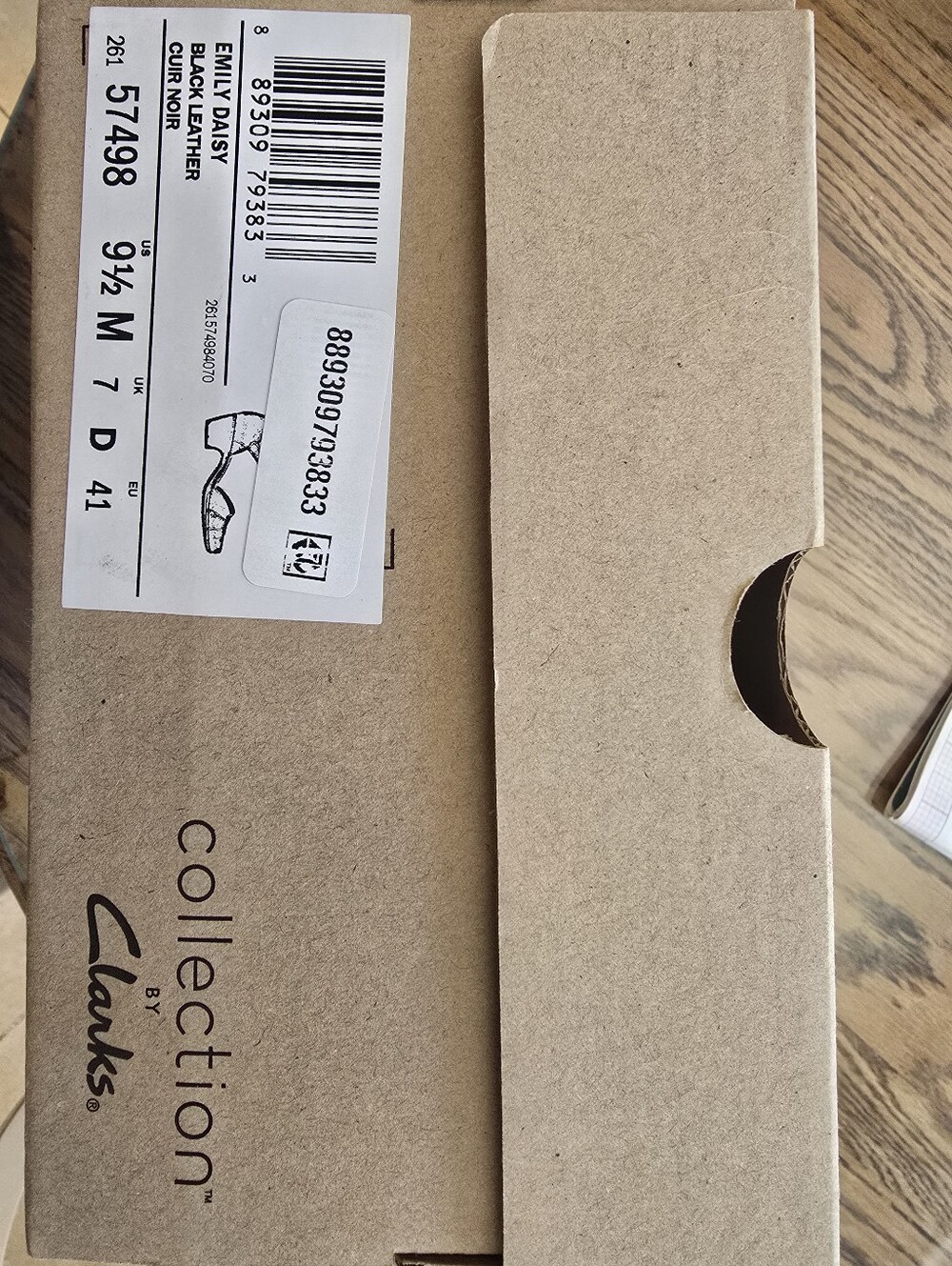 Collection By Clarks - Picture 3 of 3